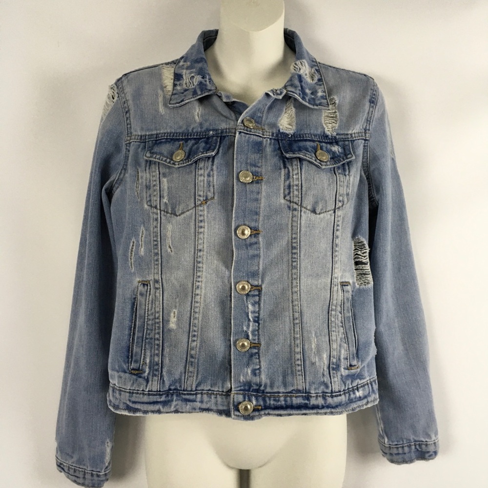 Distressed Destroyed Jean Jacket Size M